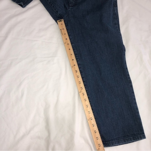 Michael Kors Cropped Jeans Size 12 Blue Button Flap Pockets Stretch - Picture 7 of 8